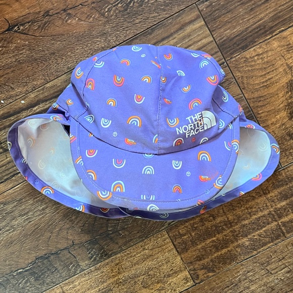 The North Face - infant sun hat - Picture 3 of 4